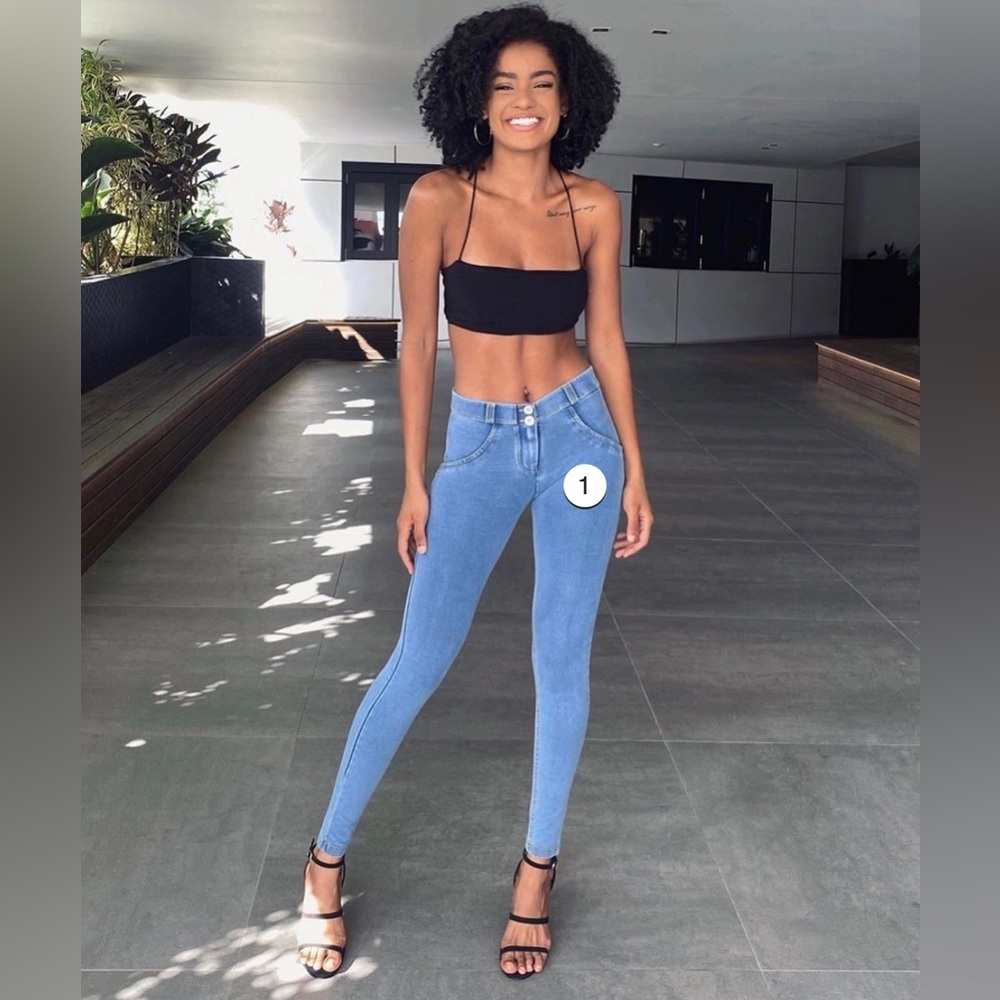 FREDD WR.UP CURVY DENIM